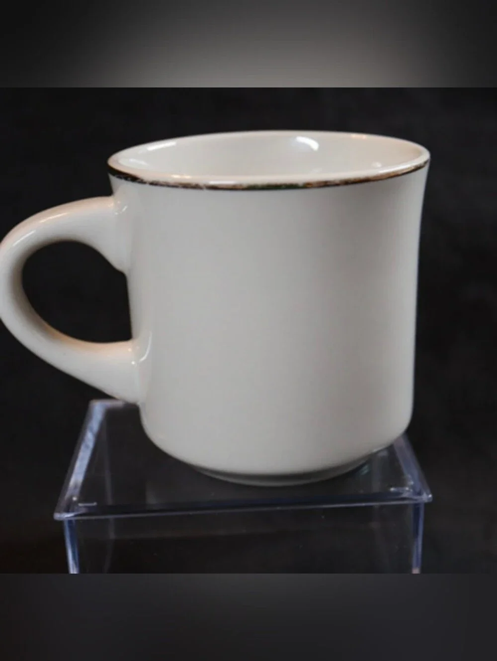 Vintage Harvard University Ve Ri Tas Crest Gold Rimmed Coffee/Tea Cup